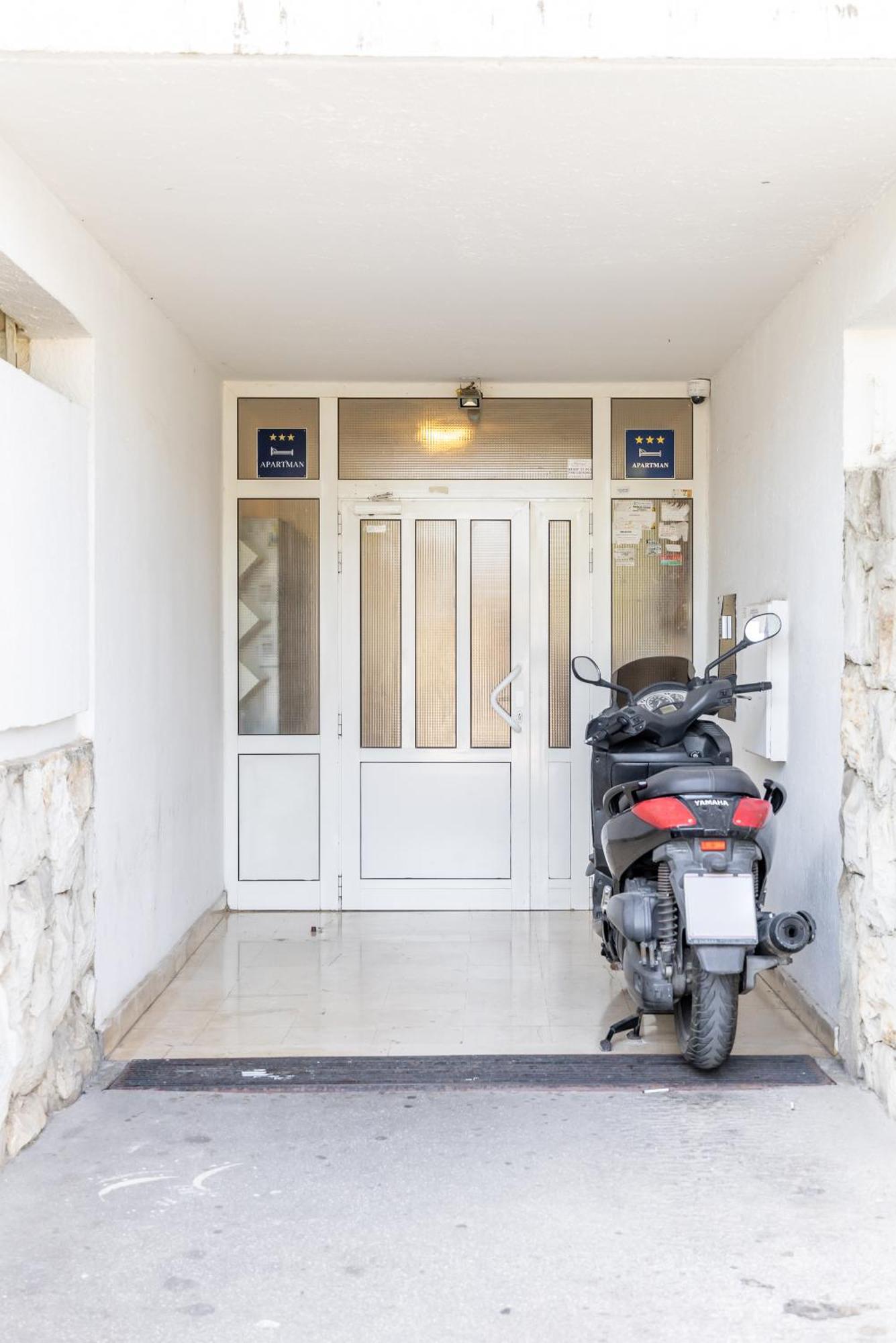 Pure Comfort - Apartment Cvita Split Exterior photo