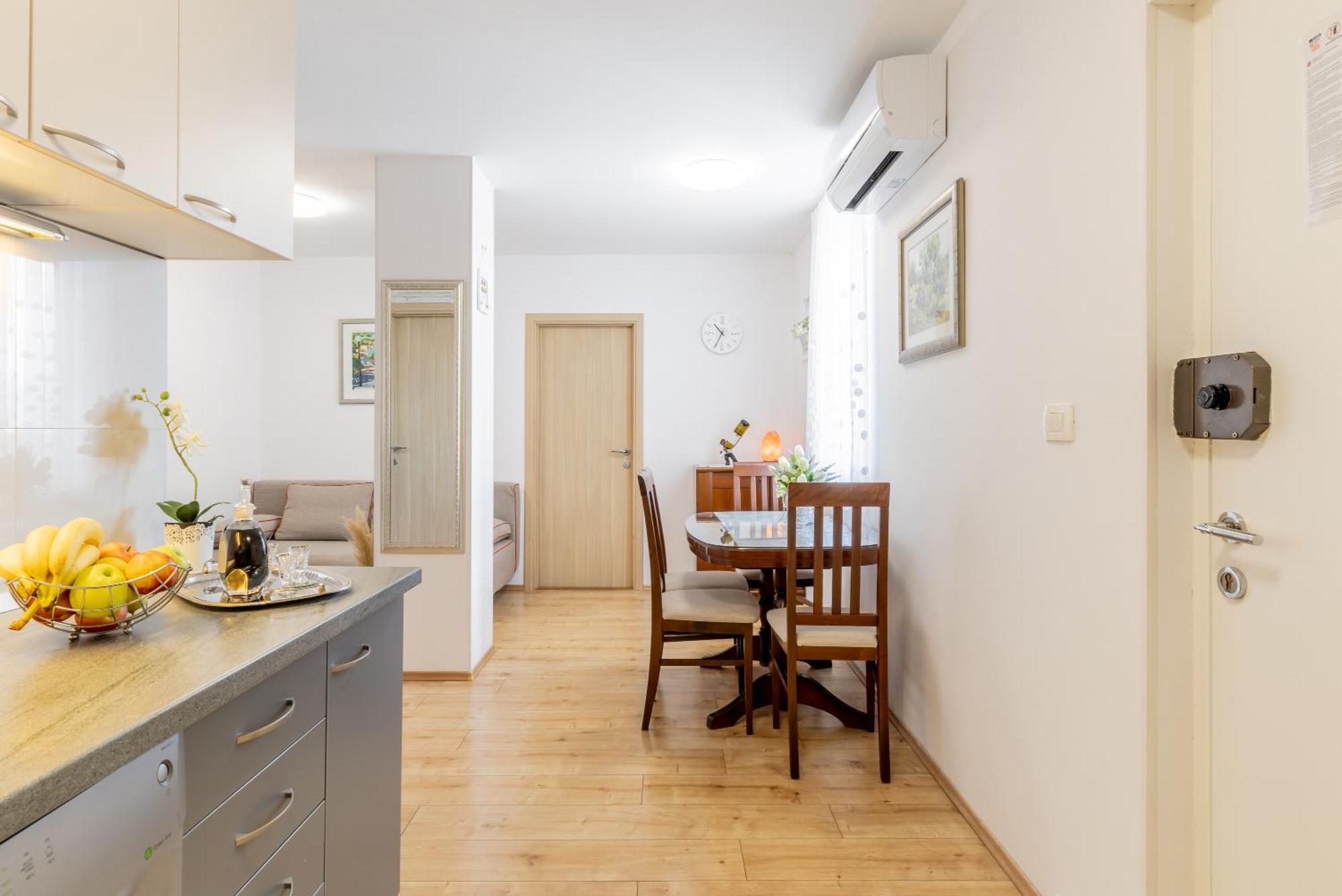 Pure Comfort - Apartment Cvita Split Exterior photo